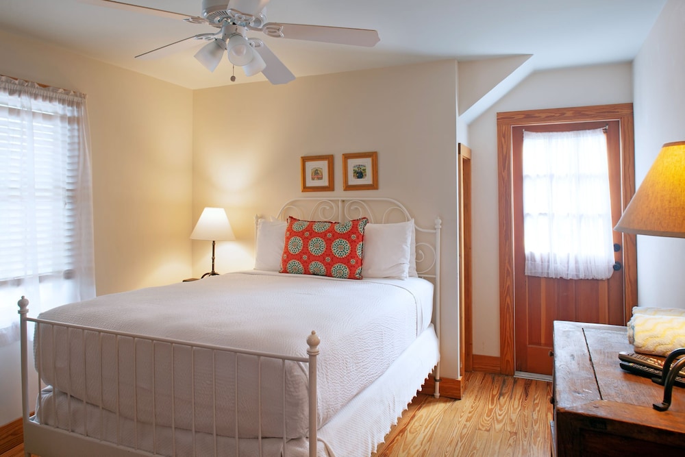 Island City House Hotel - photo 34