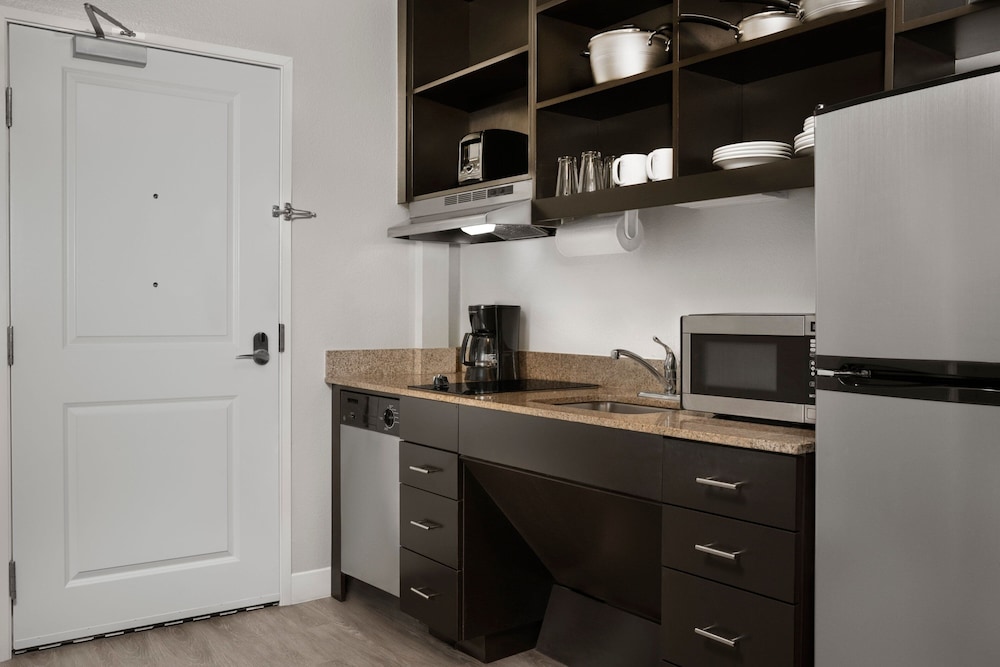 TownePlace Suites Dallas DeSoto - photo 17