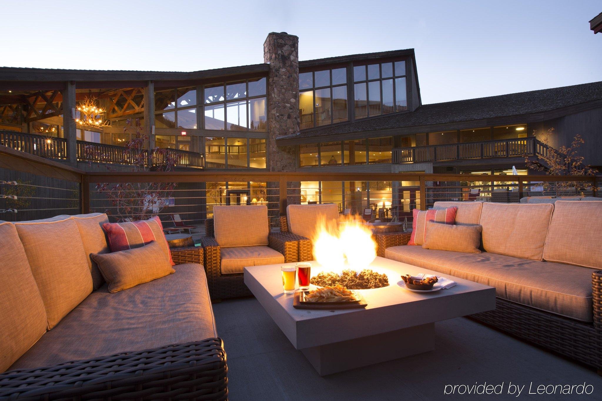 Love Ridge Resort Lodges - photo 2