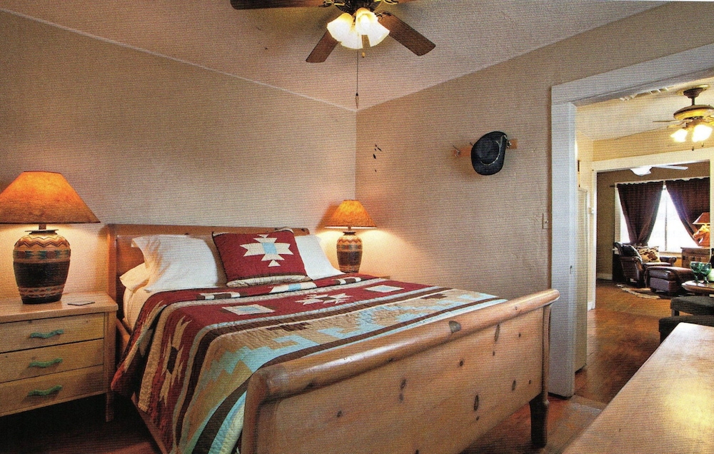 Cottonwood Hotel - photo 16