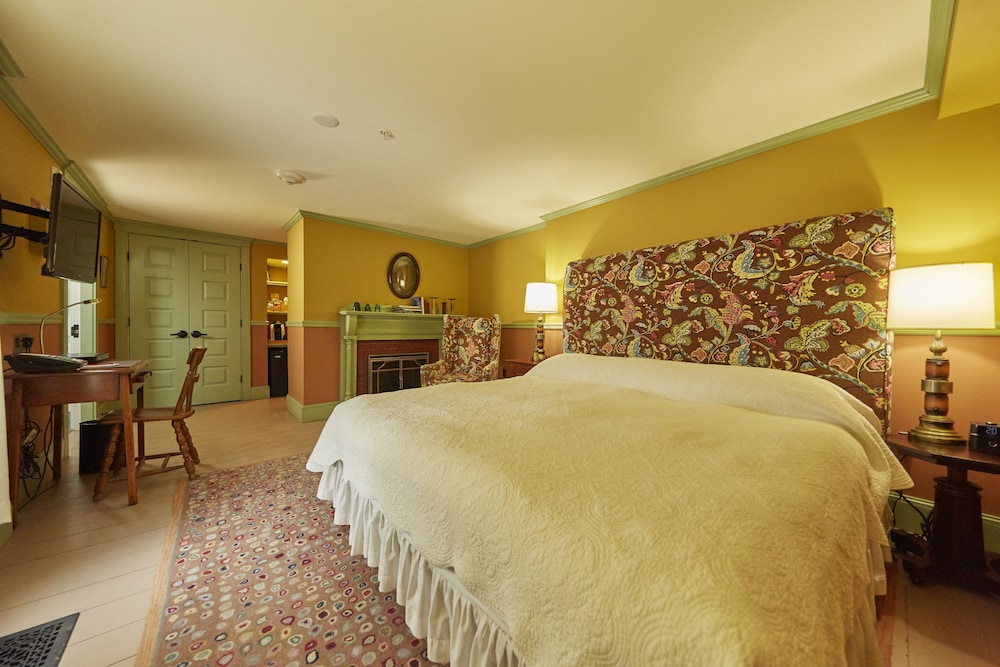 The Red Lion Inn - photo 7