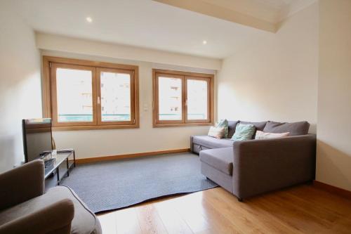 Cozy Orange Telheiras Apartment — 4-Star Luxury Hotel in Lisbon, Portugal