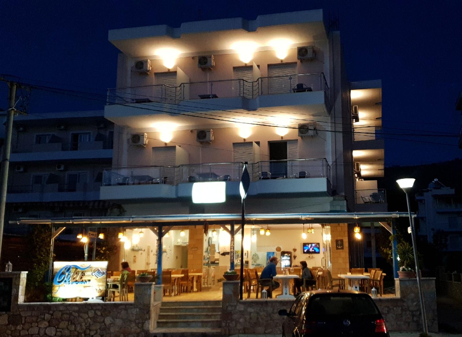 Golden Hotel - last minute hotel in Himare