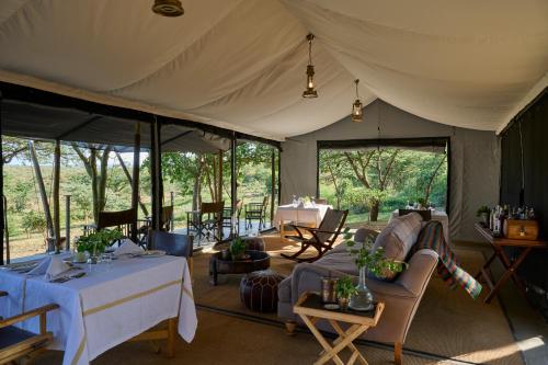 Basecamp Wilderness - carbon neutral hotel in Unknown City
