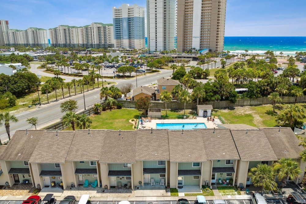 The Turtle Nest Resort Condo w Pool - photo 45