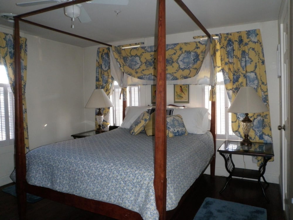 Tilton Inn - photo 21