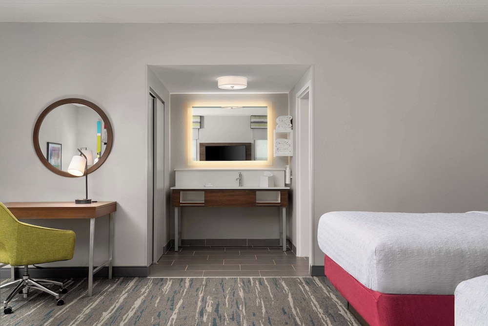 Hampton Inn Spring Lake Fayetteville - photo 31