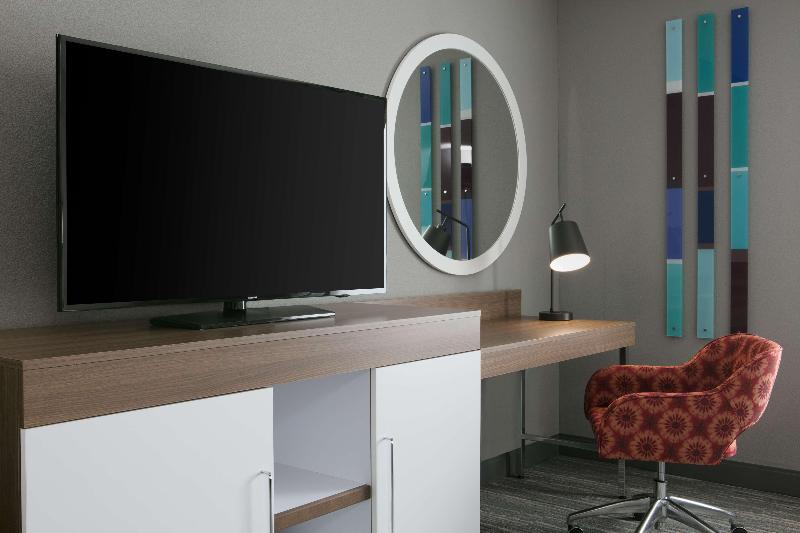 Hampton Inn Wichita Northwest - photo 26
