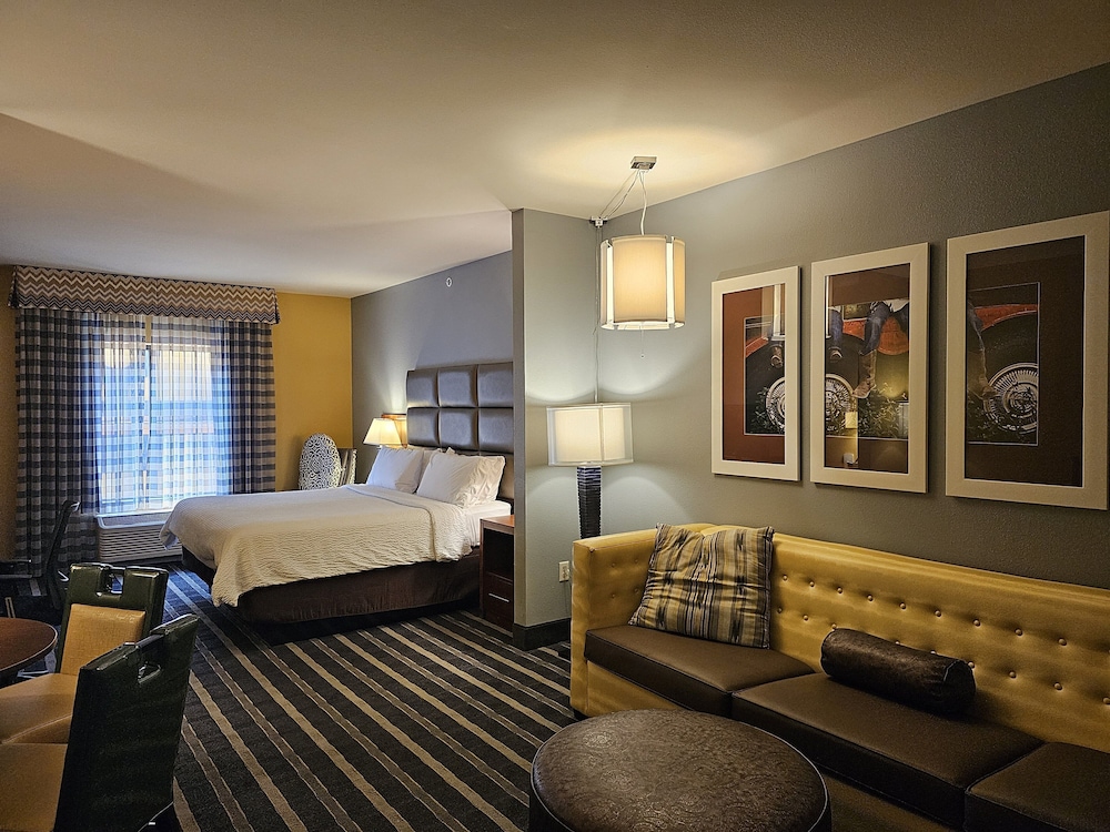 Holiday Inn Express & Suites Perry National Fairground Area #34 by IHG - photo 27