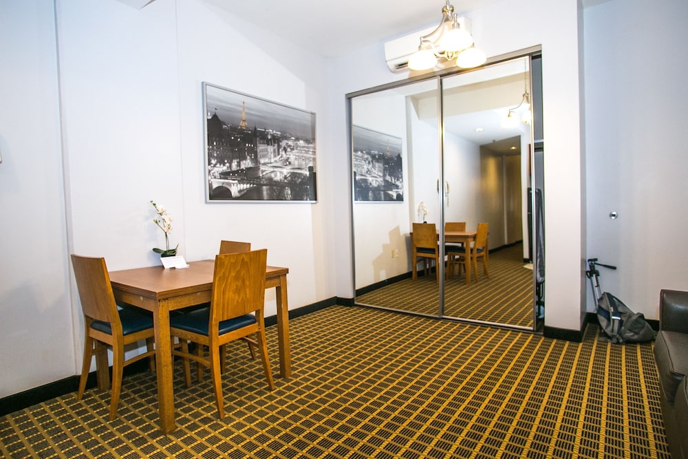Pointe Plaza Hotel - photo 27
