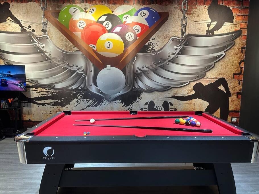 KLTownRacingVRKaraoke14Pax — 4-Star Luxury Hotel in Kuala Lumpur, Malaysia