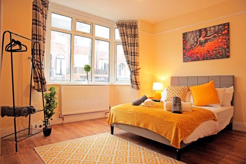 Private Bliss Near Luton Station in Luton, United Kingdom