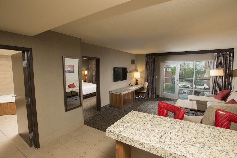The Broadway Columbia a DoubleTree by Hilton - photo 21