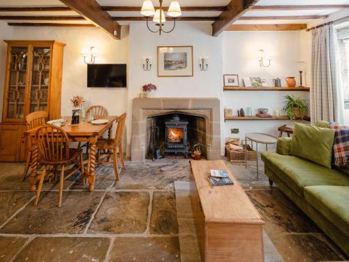 Weavers Cottage by Weavers of Haworth — 4-Star Luxury Hotel in Haworth, United Kingdom