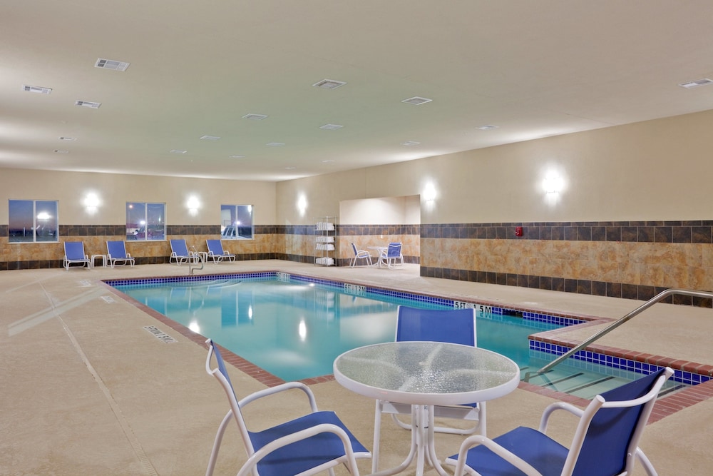 Holiday Inn Express Hotel & Suites Dumas by IHG - photo 30