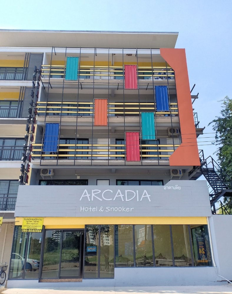 Arcadia Hotel & Snooker in Chon Buri, Thailand