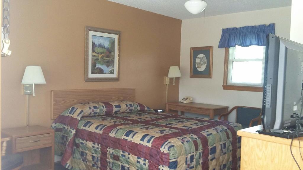 Skyline Motel - photo 4