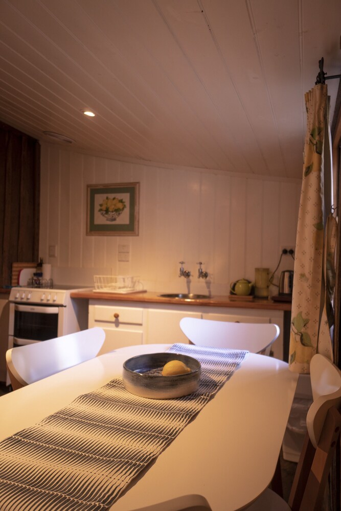 Camerons Cottage — Penola — photo 4