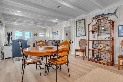 Lowe Tide by Oak Island Accommodations - photo 40