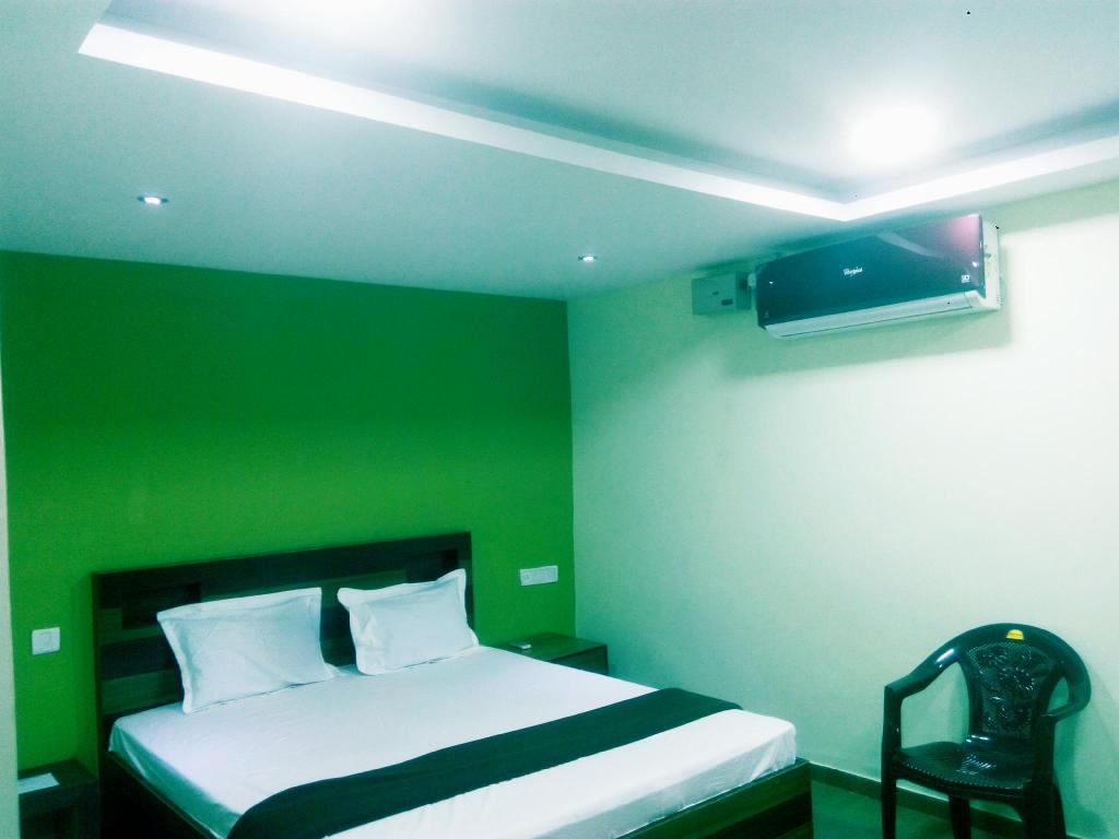 Kempegowda lodging and Boarding — hotel in Nelamangala