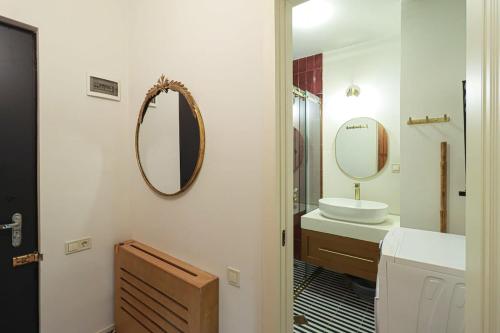 Modern Central Apt Near Stamba By Wehost