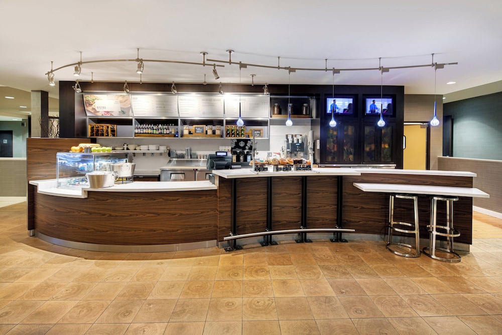 Courtyard by Marriott Cleveland Beachwood - photo 22