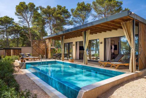 PLACES Hvar Villas by Valamar — 4-Star Luxury Hotel in Stari Grad, Croatia
