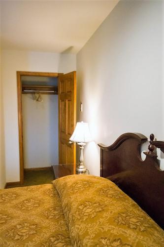 Sutton Inn - photo 32