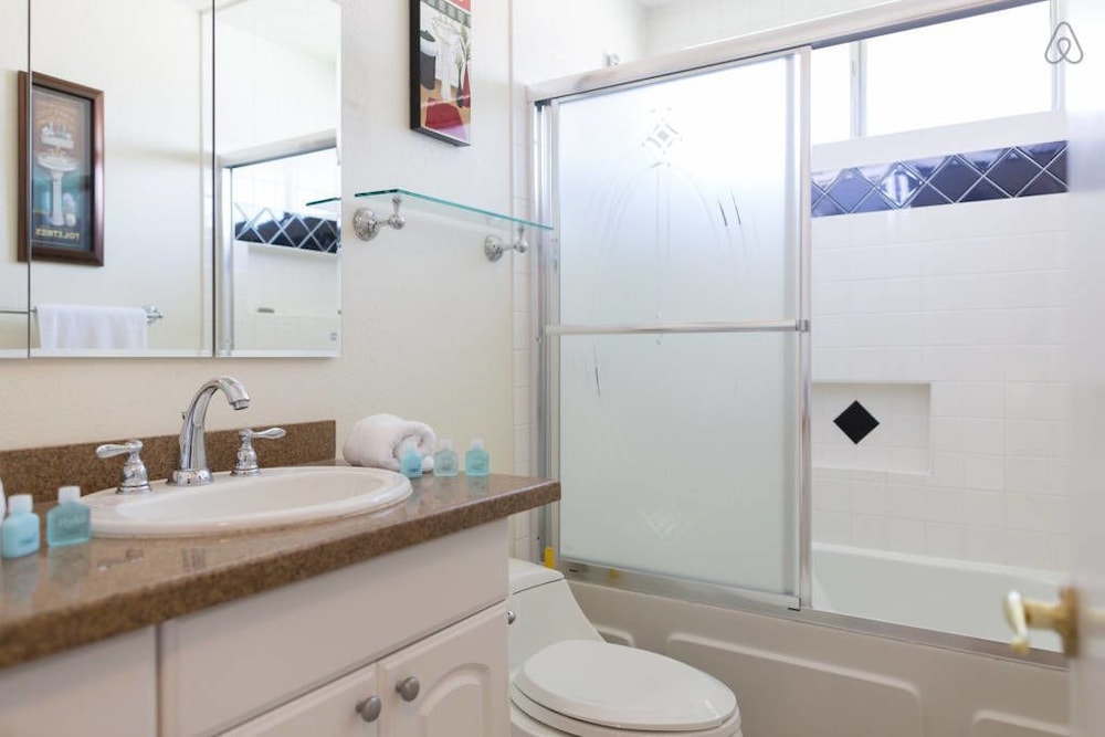 Luxurious 4BR 9m to Las Vegas Strip - photo 17