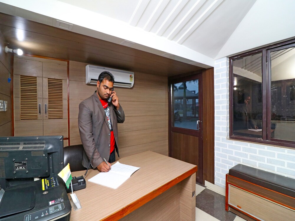 OYO 22502 Gomti Resorts — Aligarh — photo 2