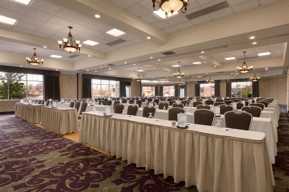 Hilton Garden Inn Auburn Riverwatch - photo 42