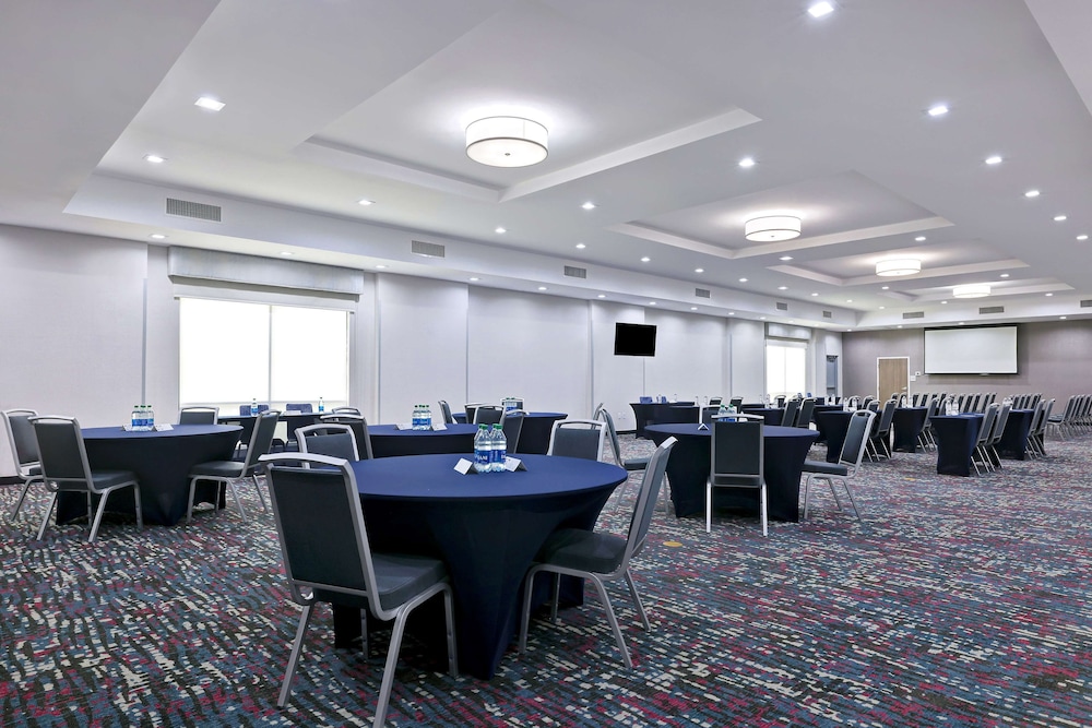 Hampton Inn & Suites Houston East Beltway 8 - photo 62
