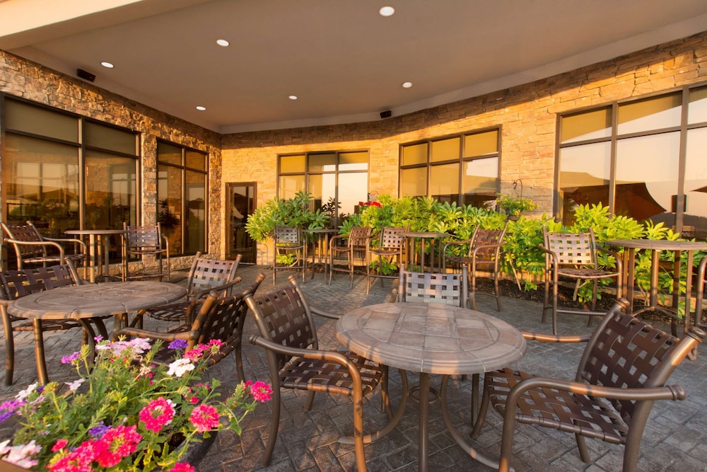 Hilton Garden Inn Cartersville - photo 45