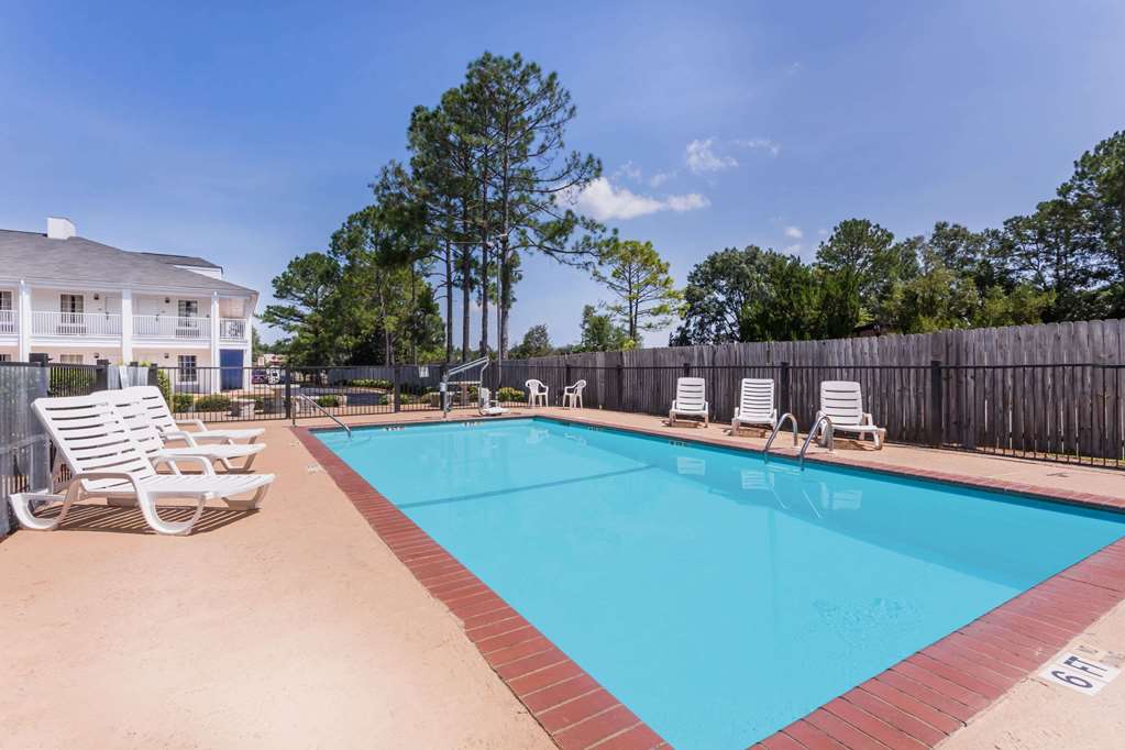 Baymont by Wyndham Albany at Albany Mall - photo 4