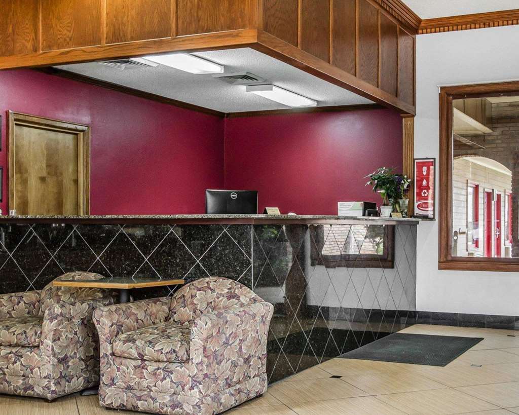 Econo Lodge Inn & Suites Enterprise - photo 7