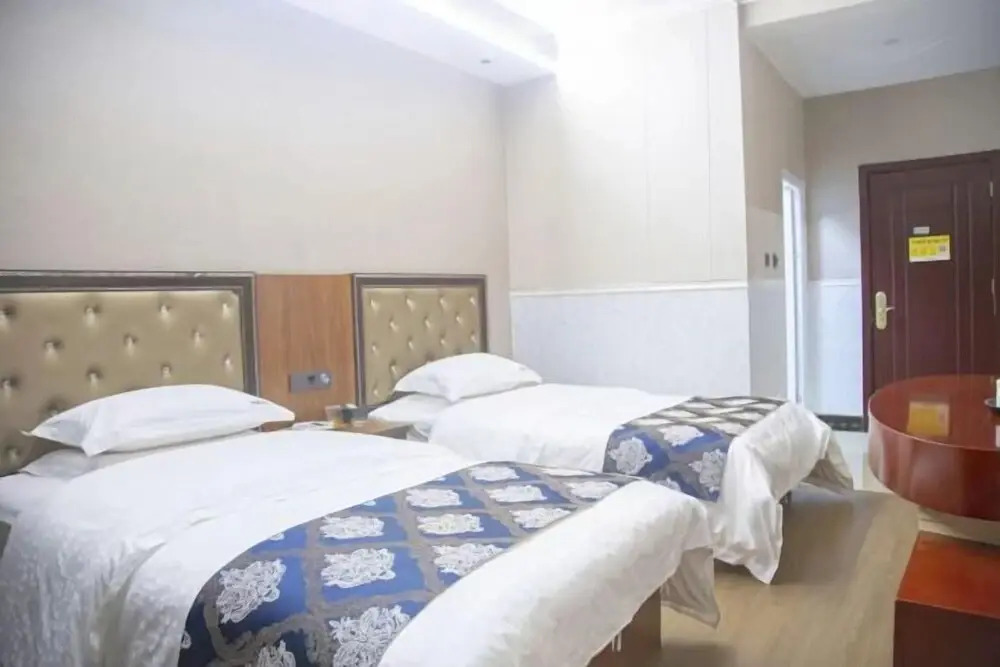 Ruijia 100 Business Hotel in Wenlan, People's Republic of China