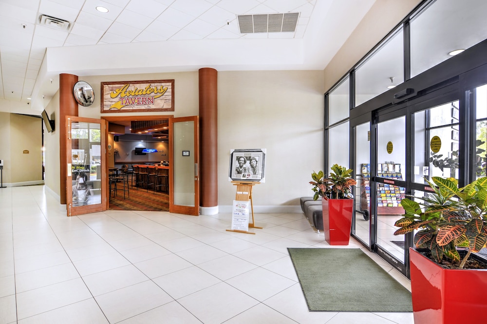 Holiday Inn St Petersburg N Clearwater an IHG Hotel - photo 3