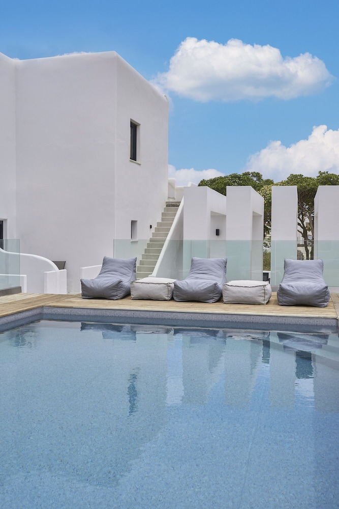 The Thermia Suites in Kythnos, Greece