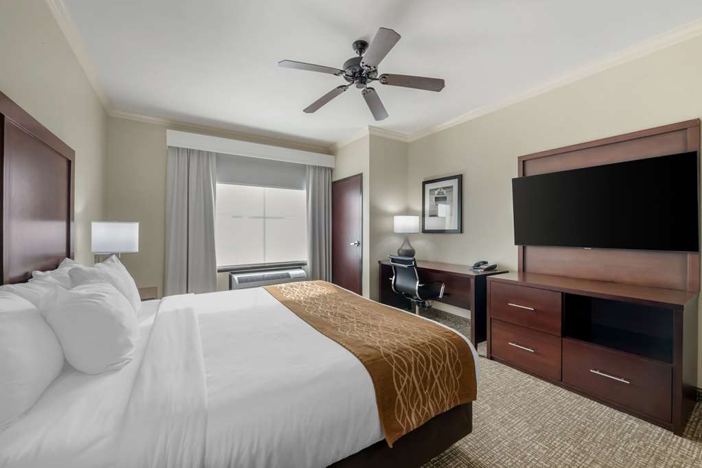 Comfort Inn & Suites Fort Worth Fossil Creek - photo 21