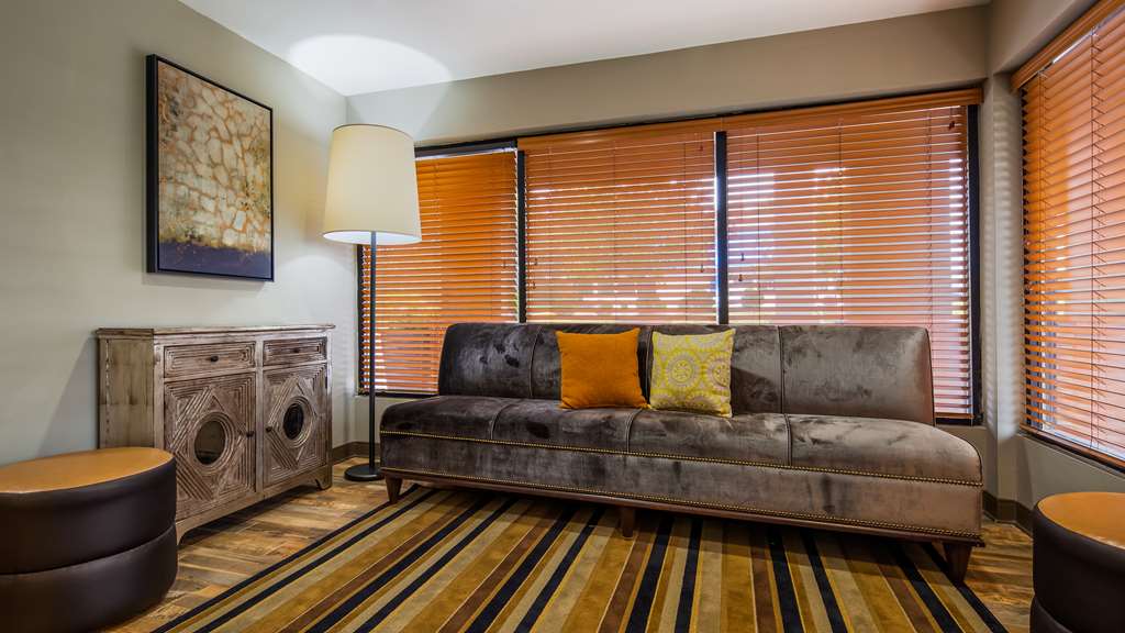 Best Western Shenandoah Inn - carbon neutral hotel in Newnan