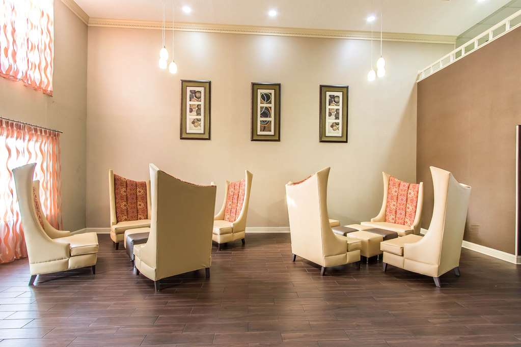 Comfort Suites Richmond - photo 6