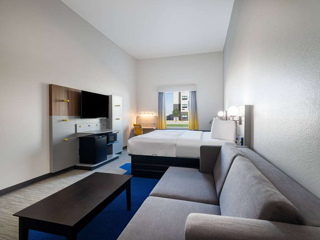 Microtel Inn & Suites by Wyndham Amarillo West - photo 25