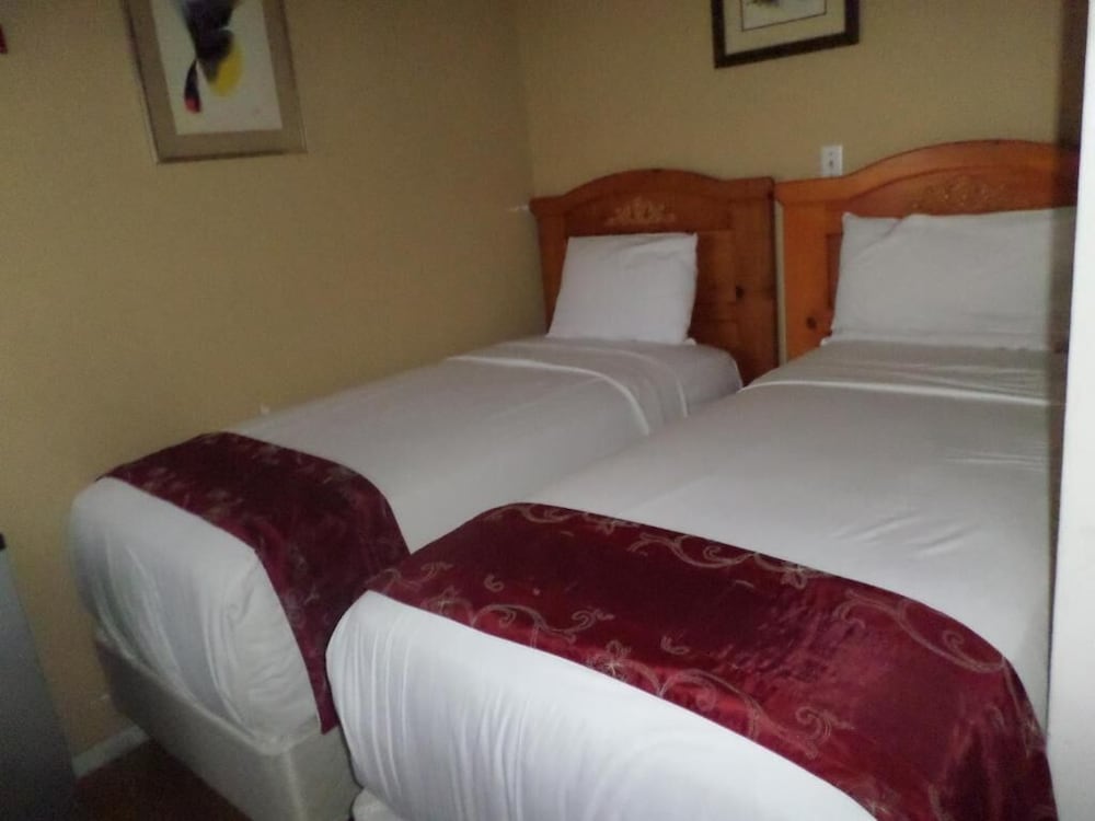 Rest Haven Motel - photo 19