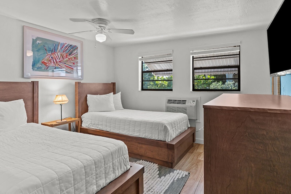 Parmer's Resort - photo 8