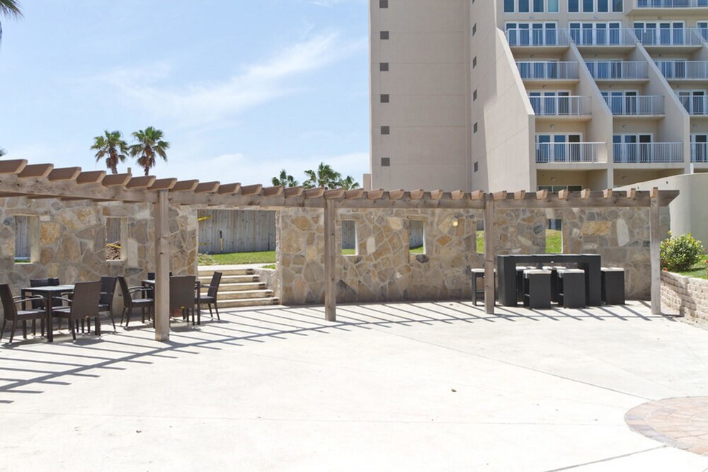 Bahia Mar Solare Tower 6th floor Oceanview Condo 3bd 3ba w Pools - photo 66