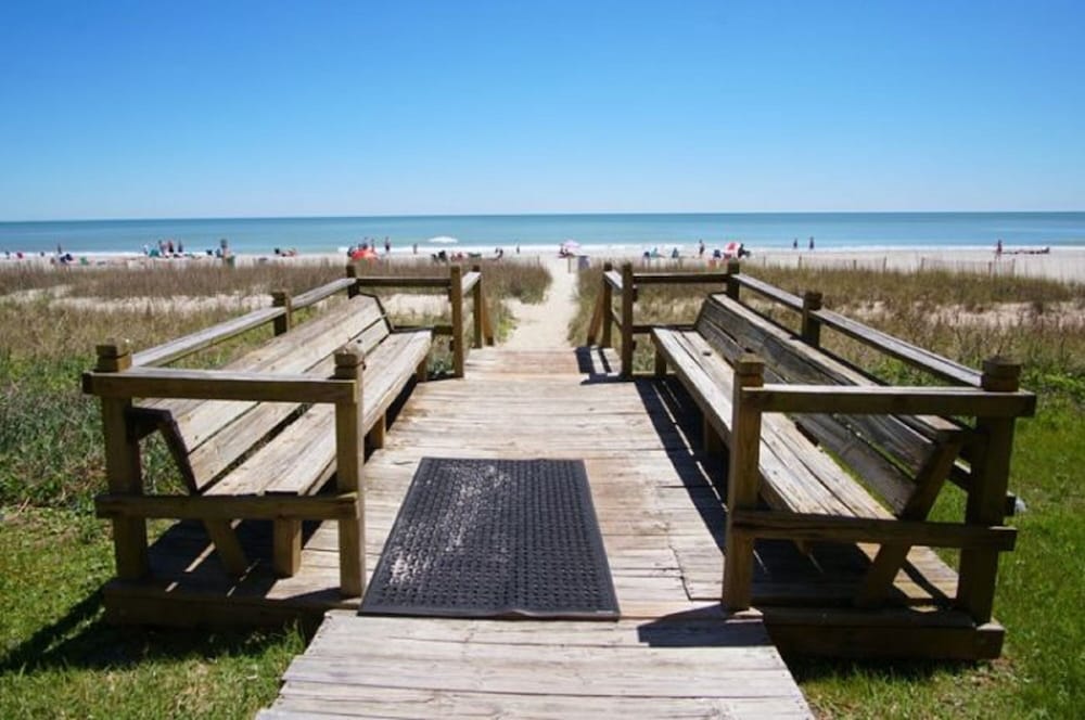 Roxanne Towers by Elliott Beach Rentals - photo 36