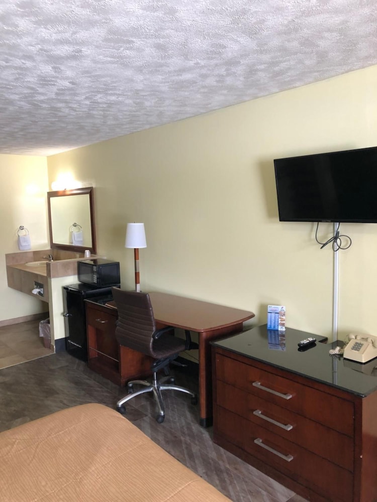 Western Inn South - photo 8