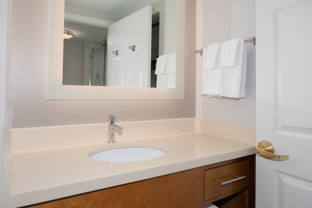 Staybridge Suites Denver International Airport by IHG - photo 37