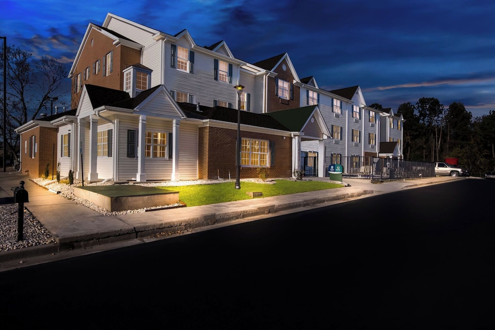 MainStay Suites Columbia Harbison - photo 21