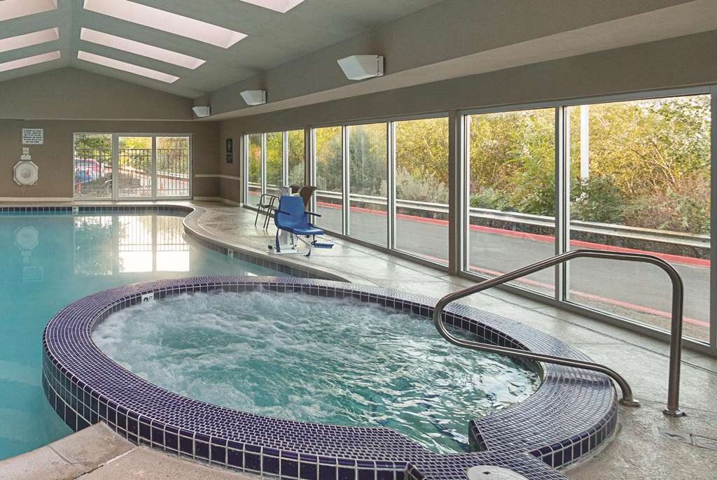 La Quinta Inn & Suites by Wyndham Orem University Pwy Provo - photo 14